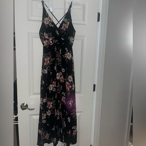 Woman’s high low dress/shorts